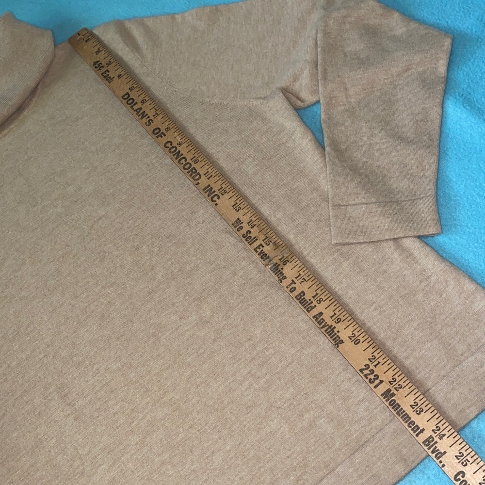 LAND’S END cashmere turtleneck long sleeve classic sweater tan FLAWED size L - Picture 7 of 11